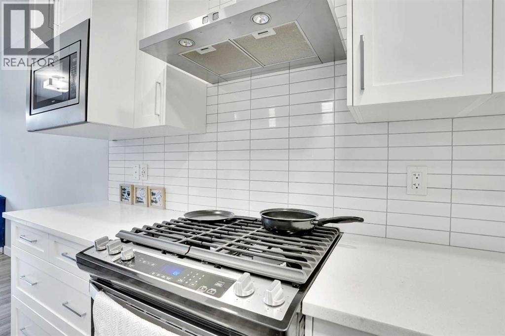 114 Crestridge Hill Sw, Calgary, Alberta  T3B 6L1 - Photo 9 - A2262259