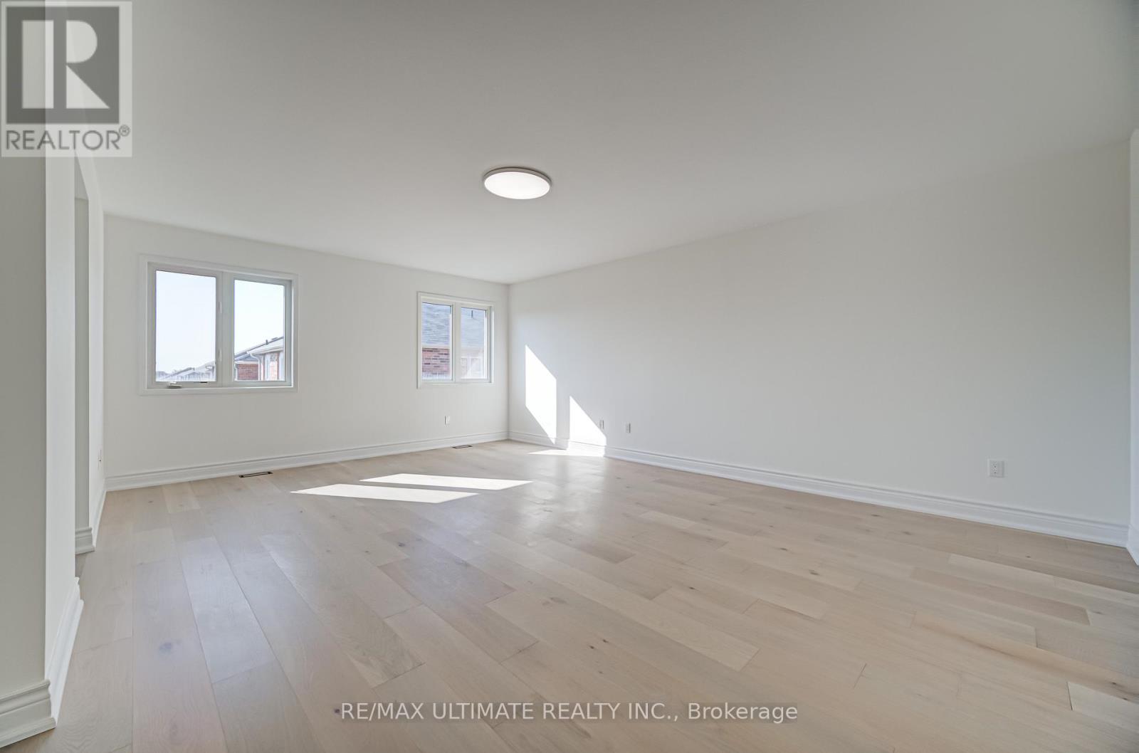 11 Drum Street, Whitchurch-Stouffville, Ontario  L4A 0N3 - Photo 12 - N12445960