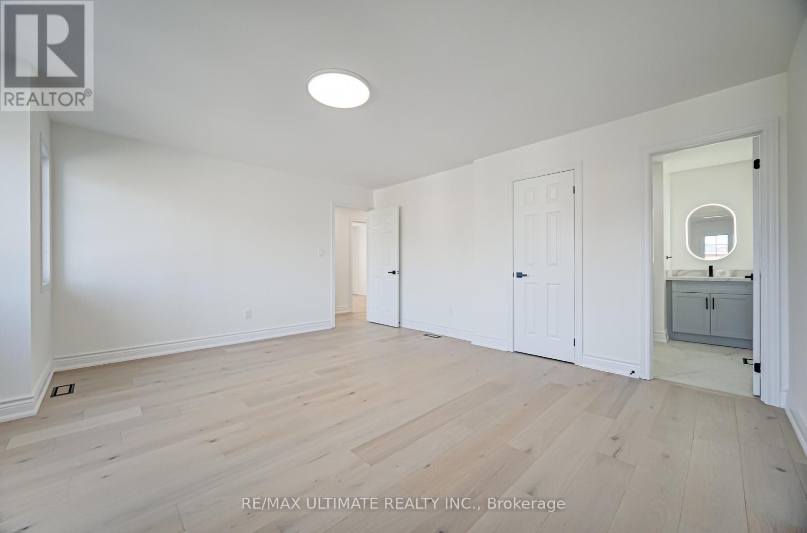 11 Drum Street, Whitchurch-Stouffville, Ontario  L4A 0N3 - Photo 15 - N12445960