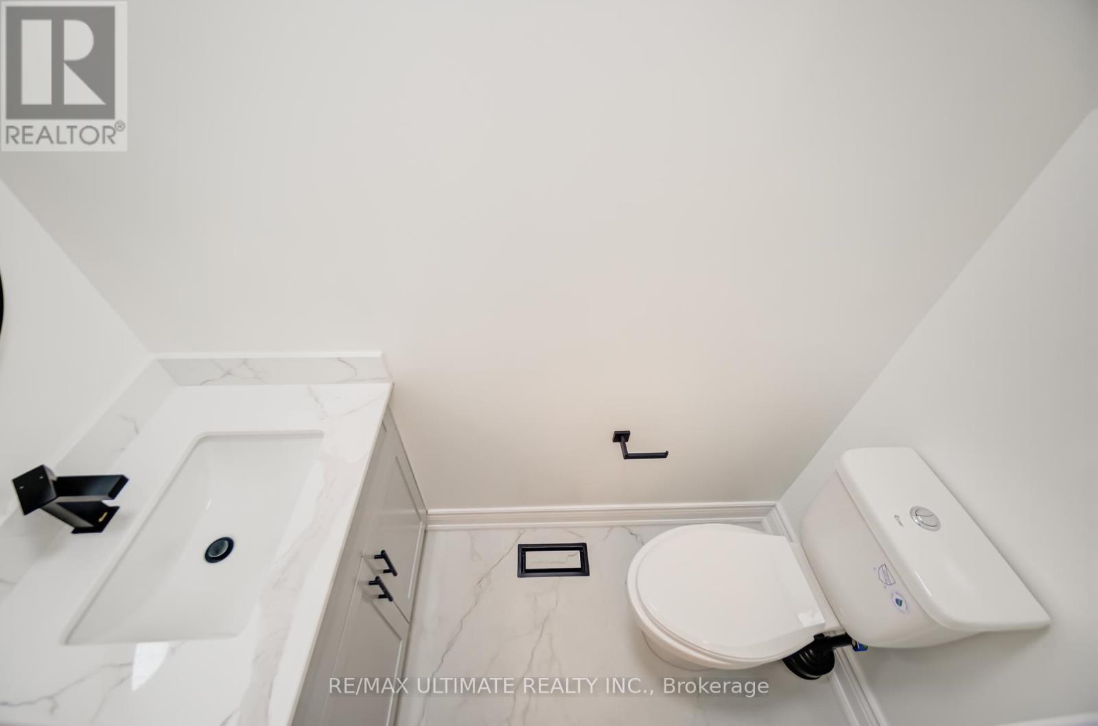 11 Drum Street, Whitchurch-Stouffville, Ontario  L4A 0N3 - Photo 22 - N12445960