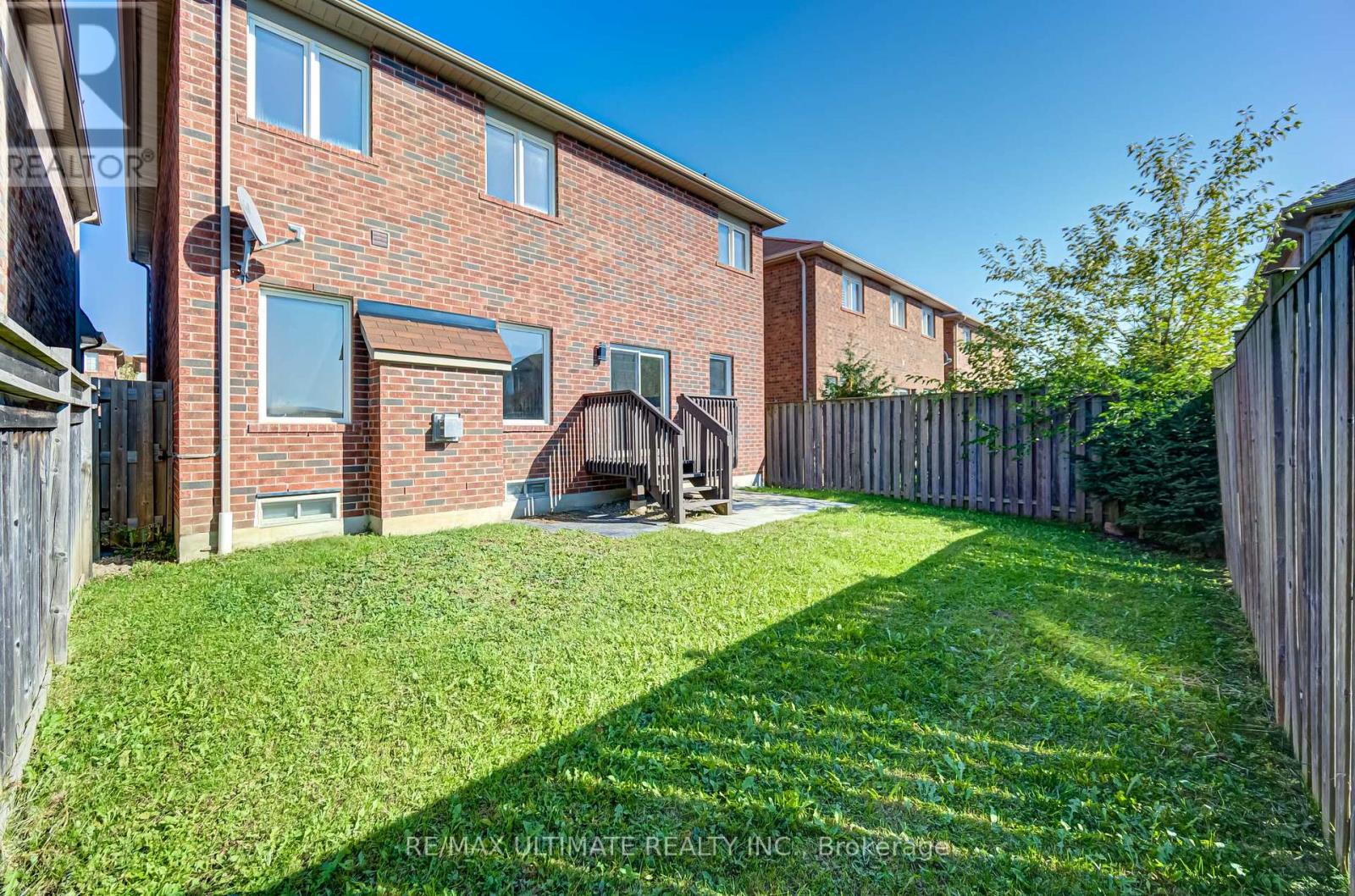 11 Drum Street, Whitchurch-Stouffville, Ontario  L4A 0N3 - Photo 30 - N12445960