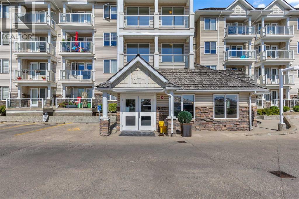 126, 500 Rocky Vista Gardens Nw, Calgary, Alberta  T3G 0C3 - Photo 2 - A2259217