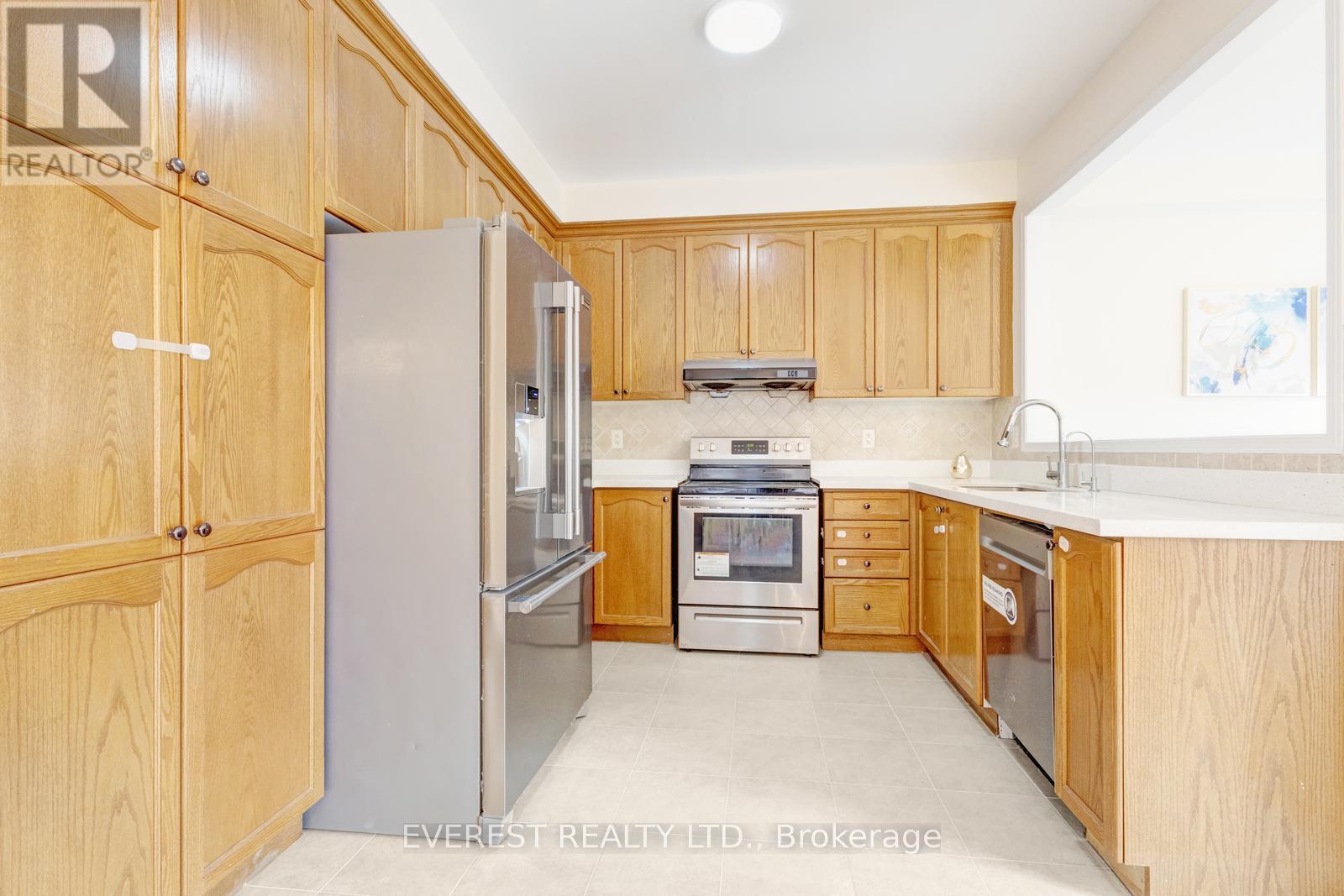 5172 Nestling Grove, Mississauga, Ontario  L5M 0L2 - Photo 15 - W12445956