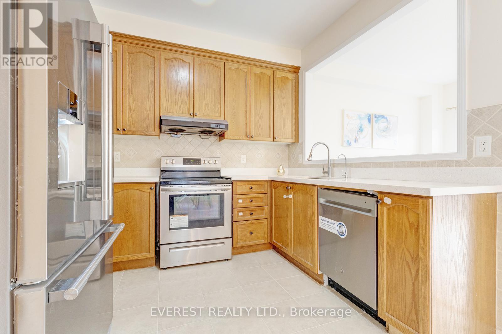 5172 Nestling Grove, Mississauga, Ontario  L5M 0L2 - Photo 17 - W12445956