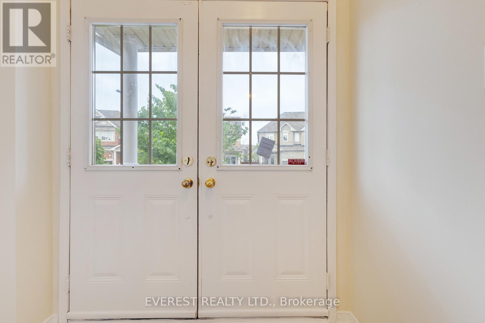 5172 Nestling Grove, Mississauga, Ontario  L5M 0L2 - Photo 2 - W12445956