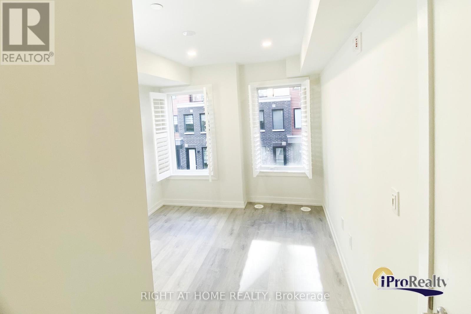 30 - 3550 Colonial Drive, Mississauga, Ontario  L5L 0C1 - Photo 5 - W12445959