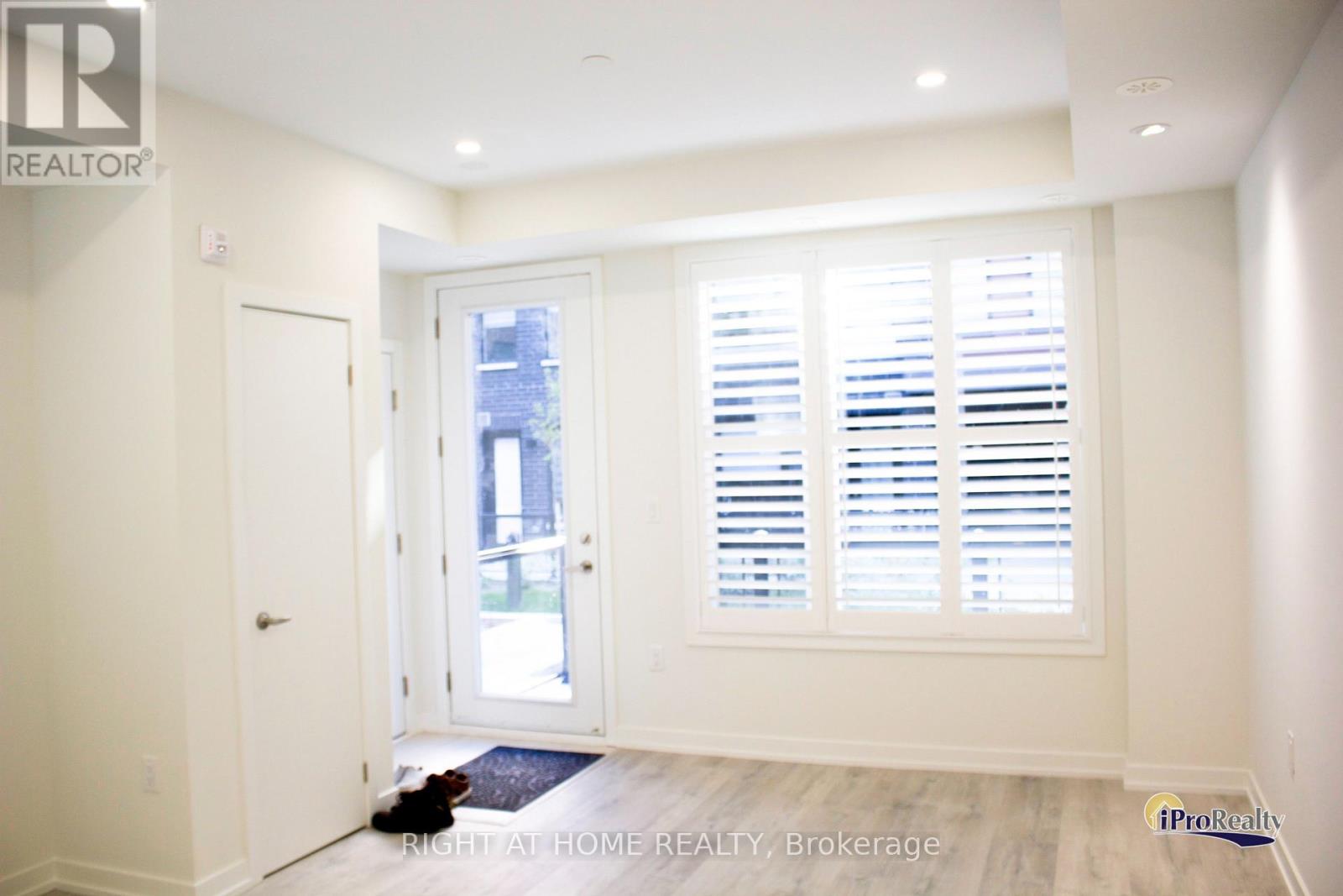 30 - 3550 Colonial Drive, Mississauga, Ontario  L5L 0C1 - Photo 6 - W12445959