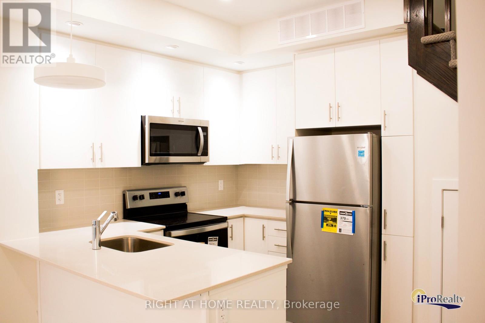 30 - 3550 Colonial Drive, Mississauga, Ontario  L5L 0C1 - Photo 7 - W12445959