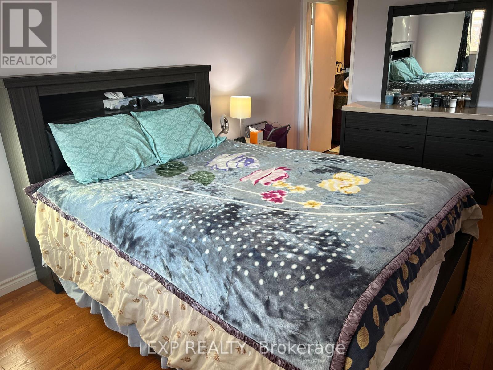 6074 Duford Drive, Mississauga, Ontario  L5V 1A8 - Photo 26 - W12441642