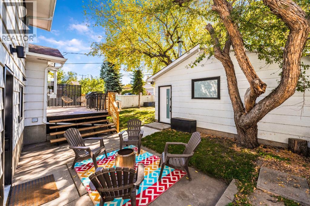2539 Chicoutimi Drive Nw, Calgary, Alberta  T2L 0W4 - Photo 41 - A2261509