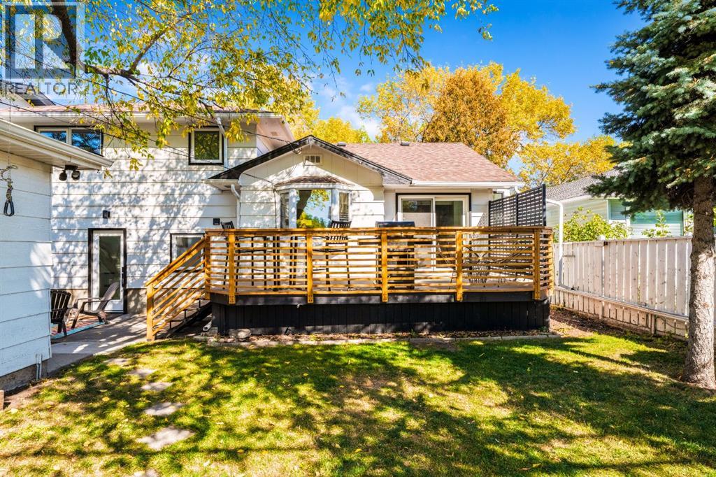2539 Chicoutimi Drive Nw, Calgary, Alberta  T2L 0W4 - Photo 43 - A2261509