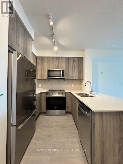 803 - 15 Watergarden Drive, Mississauga, Ontario  L5R 0H4 - Photo 4 - W12444501