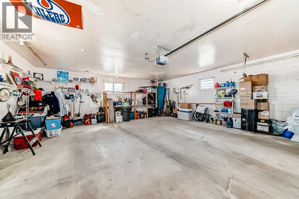 32 Radcliffe Bay Se, Calgary, Alberta  T2A 6B3 - Photo 43 - A2242030
