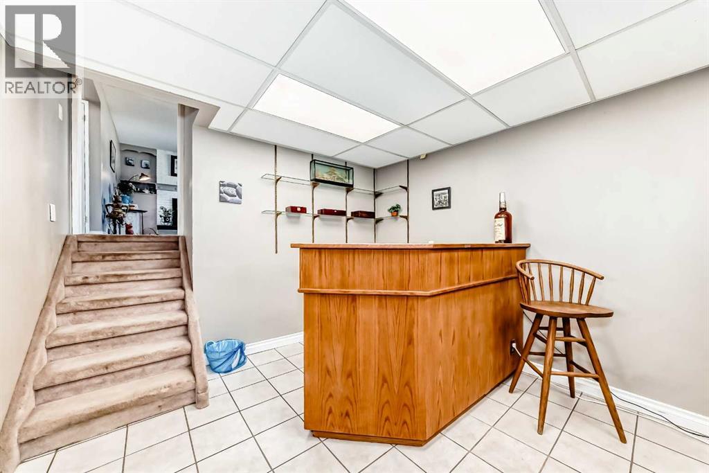 32 Radcliffe Bay Se, Calgary, Alberta  T2A 6B3 - Photo 34 - A2242030