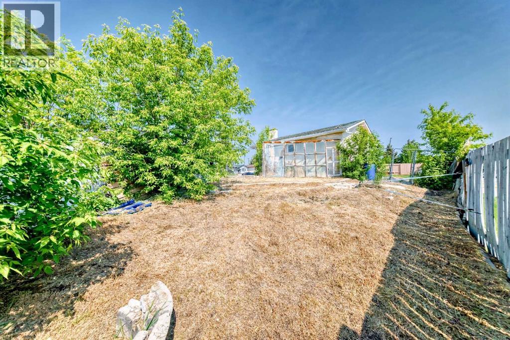 32 Radcliffe Bay Se, Calgary, Alberta  T2A 6B3 - Photo 47 - A2242030