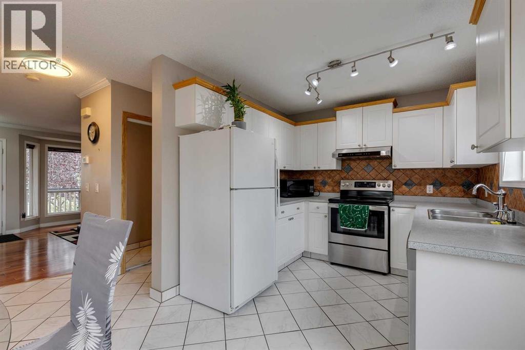 2 Hidden Hills Terrace Nw, Calgary, Alberta  T3A 6E1 - Photo 8 - A2255432