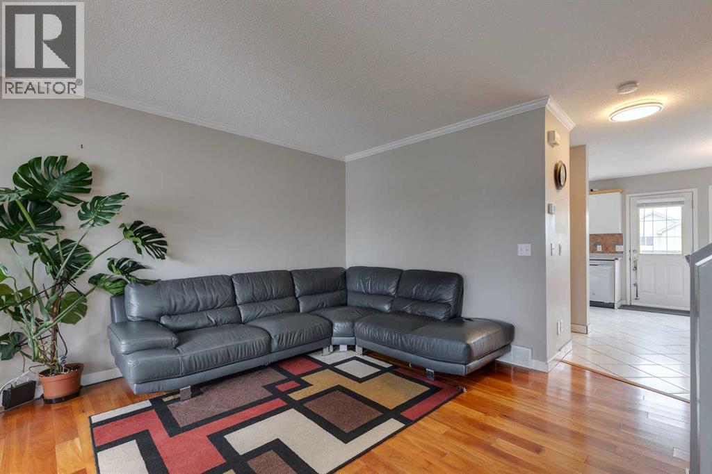 2 Hidden Hills Terrace Nw, Calgary, Alberta  T3A 6E1 - Photo 6 - A2255432