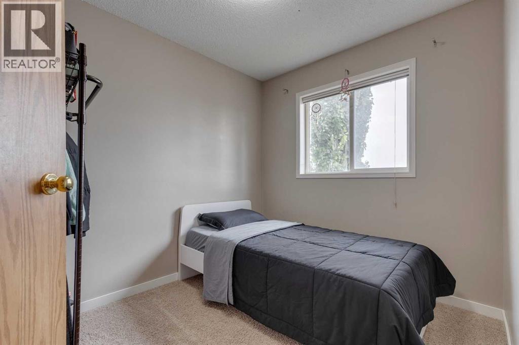 2 Hidden Hills Terrace Nw, Calgary, Alberta  T3A 6E1 - Photo 22 - A2255432