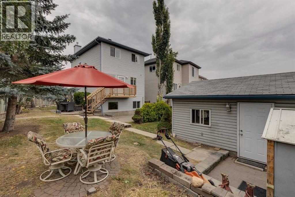 2 Hidden Hills Terrace Nw, Calgary, Alberta  T3A 6E1 - Photo 35 - A2255432