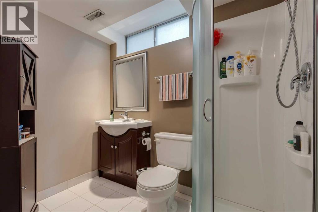 2 Hidden Hills Terrace Nw, Calgary, Alberta  T3A 6E1 - Photo 26 - A2255432