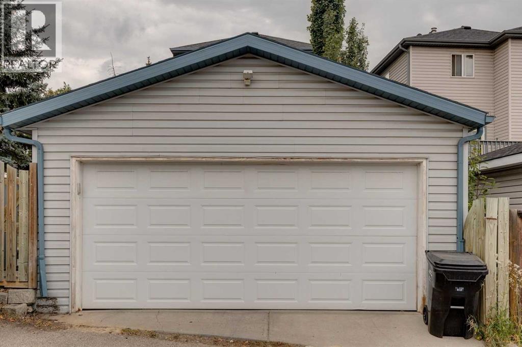 2 Hidden Hills Terrace Nw, Calgary, Alberta  T3A 6E1 - Photo 36 - A2255432