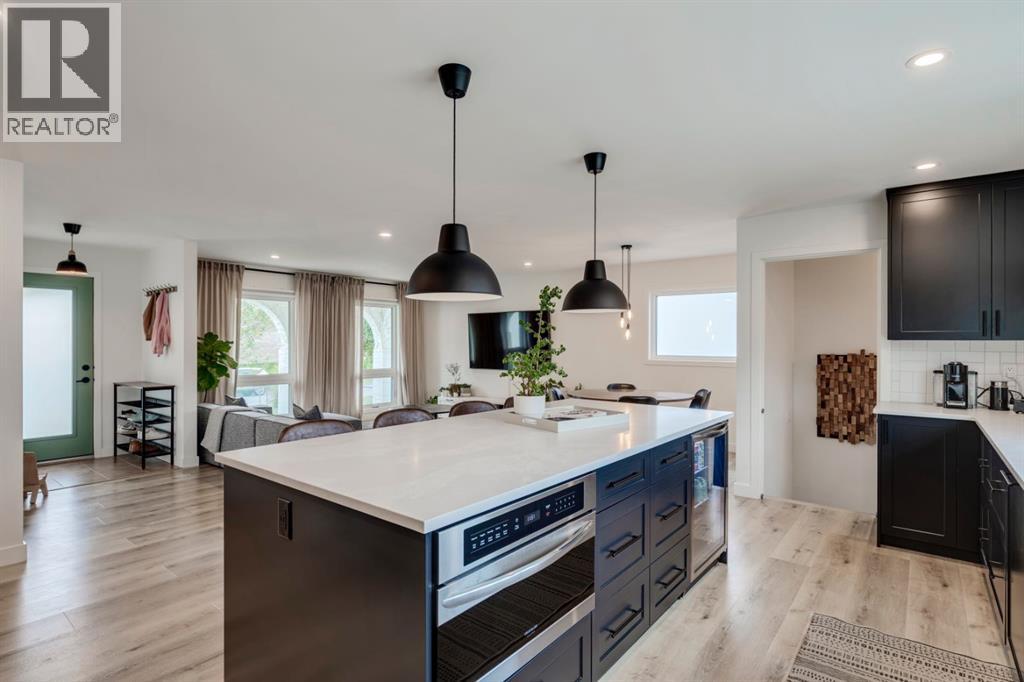 1240 Mapleglade Crescent Se, Calgary, Alberta  T2J 2H3 - Photo 17 - A2261189