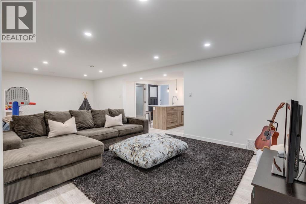1240 Mapleglade Crescent Se, Calgary, Alberta  T2J 2H3 - Photo 39 - A2261189