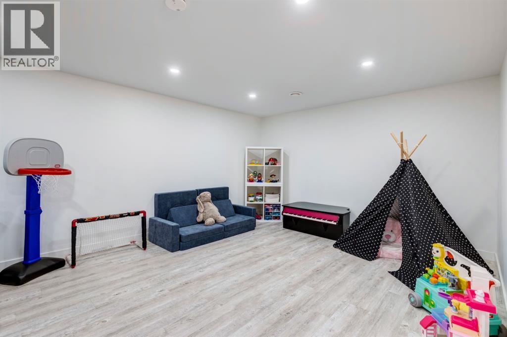 1240 Mapleglade Crescent Se, Calgary, Alberta  T2J 2H3 - Photo 35 - A2261189