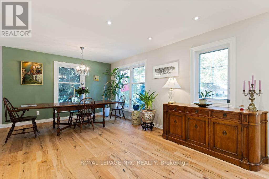 7 Christopher Street, Niagara-On-The-Lake, Ontario  L0S 1J0 - Photo 14 - X12445970