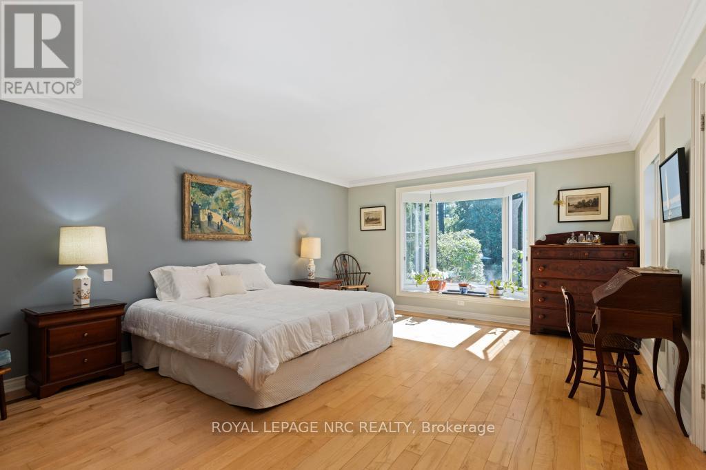 7 Christopher Street, Niagara-On-The-Lake, Ontario  L0S 1J0 - Photo 18 - X12445970