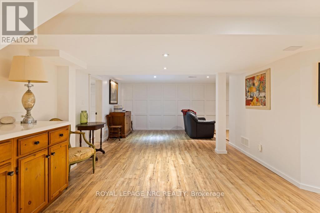 7 Christopher Street, Niagara-On-The-Lake, Ontario  L0S 1J0 - Photo 32 - X12445970