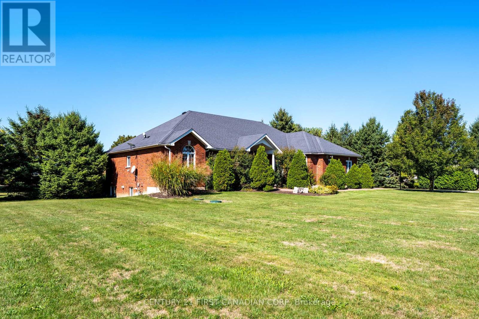 325 Brant County 18 Road, Brant, Ontario  N3S 0H4 - Photo 4 - X12431274