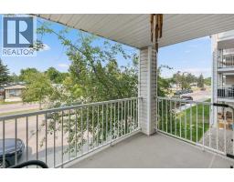 2210, 6224 17 Avenue Se Red Carpet, Calgary, Ca