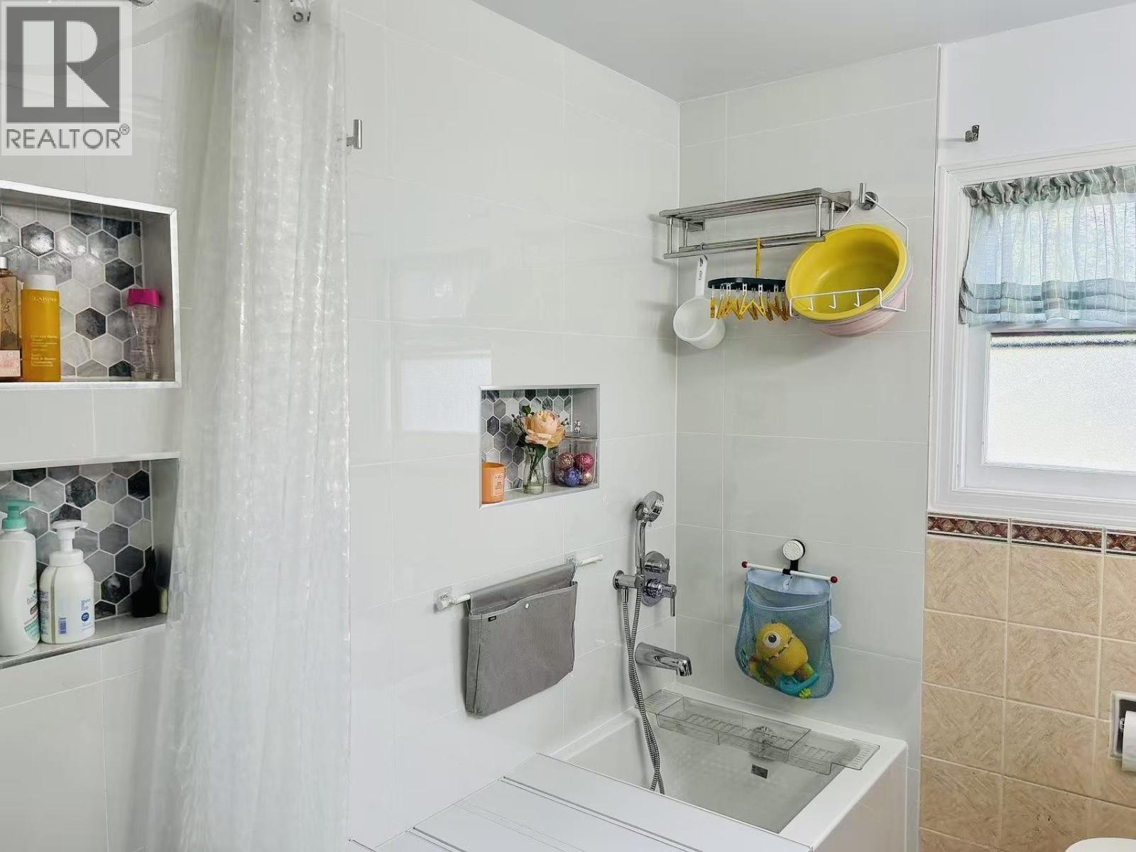 1038 Seventh Avenue, New Westminster, British Columbia  V3M 2J5 - Photo 15 - R3055280