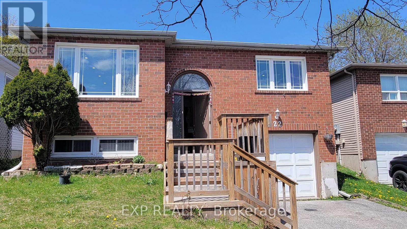 22 ENGEL CRESCENT, Barrie, Ontario