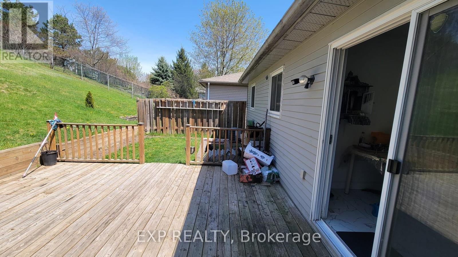 22 Engel Crescent, Barrie, Ontario  L4N 6K5 - Photo 11 - S12445966