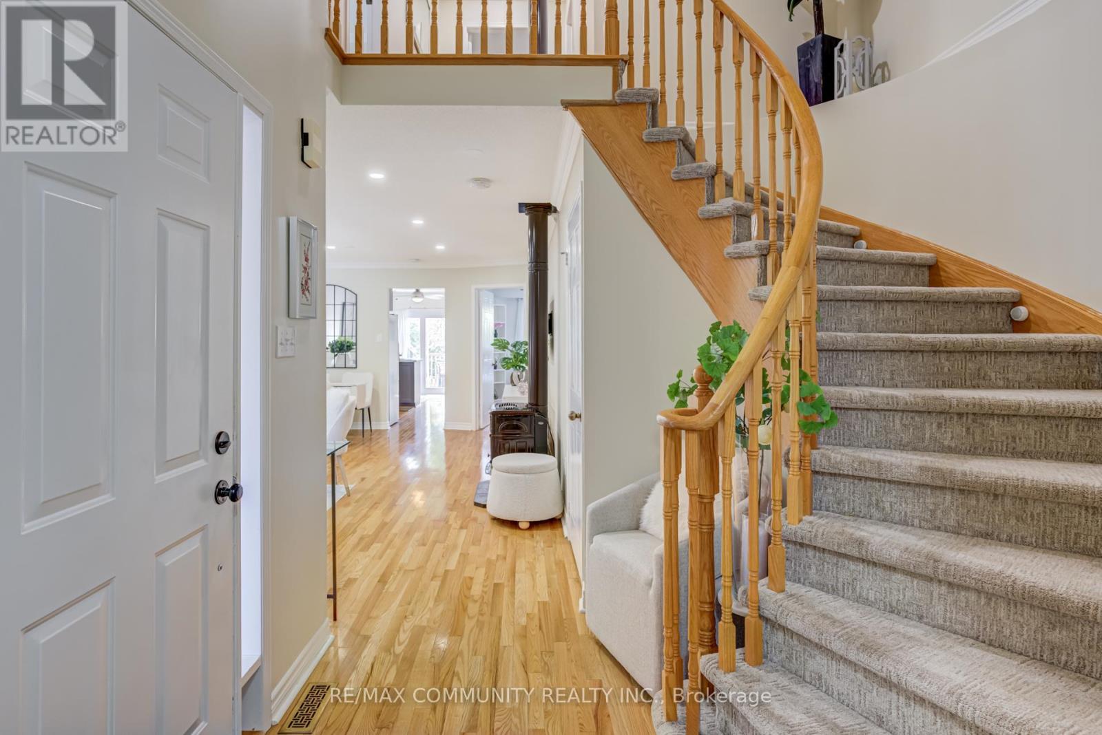 1880 Woodgate Court, Oshawa, Ontario  L1G 7Z2 - Photo 6 - E12432704