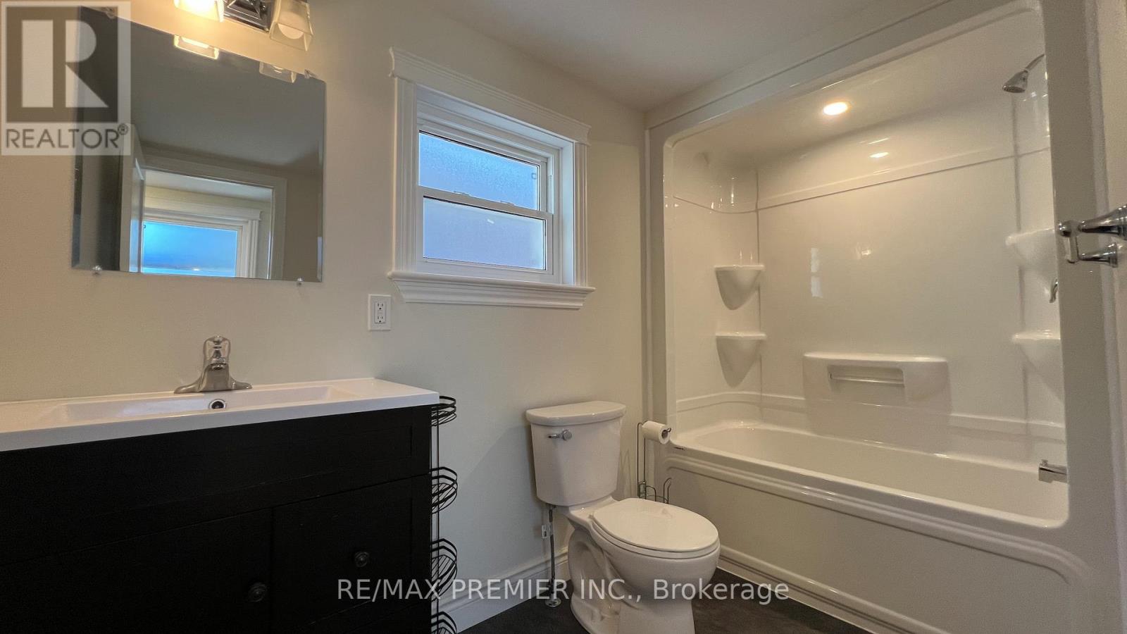 10 Patrick Street, Kingston, Ontario  K7K 3N4 - Photo 37 - X12386975