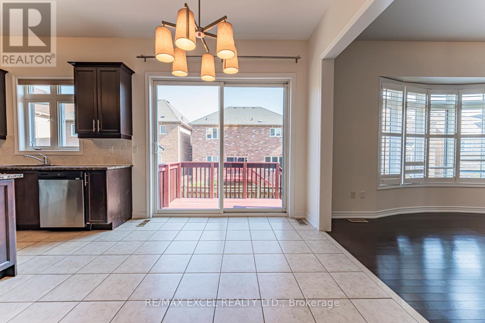 127 Alpaca Drive, Richmond Hill, Ontario  L4E 0R2 - Photo 15 - N12443175