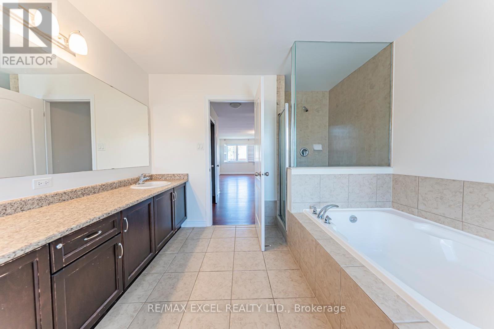 127 Alpaca Drive, Richmond Hill, Ontario  L4E 0R2 - Photo 28 - N12443175