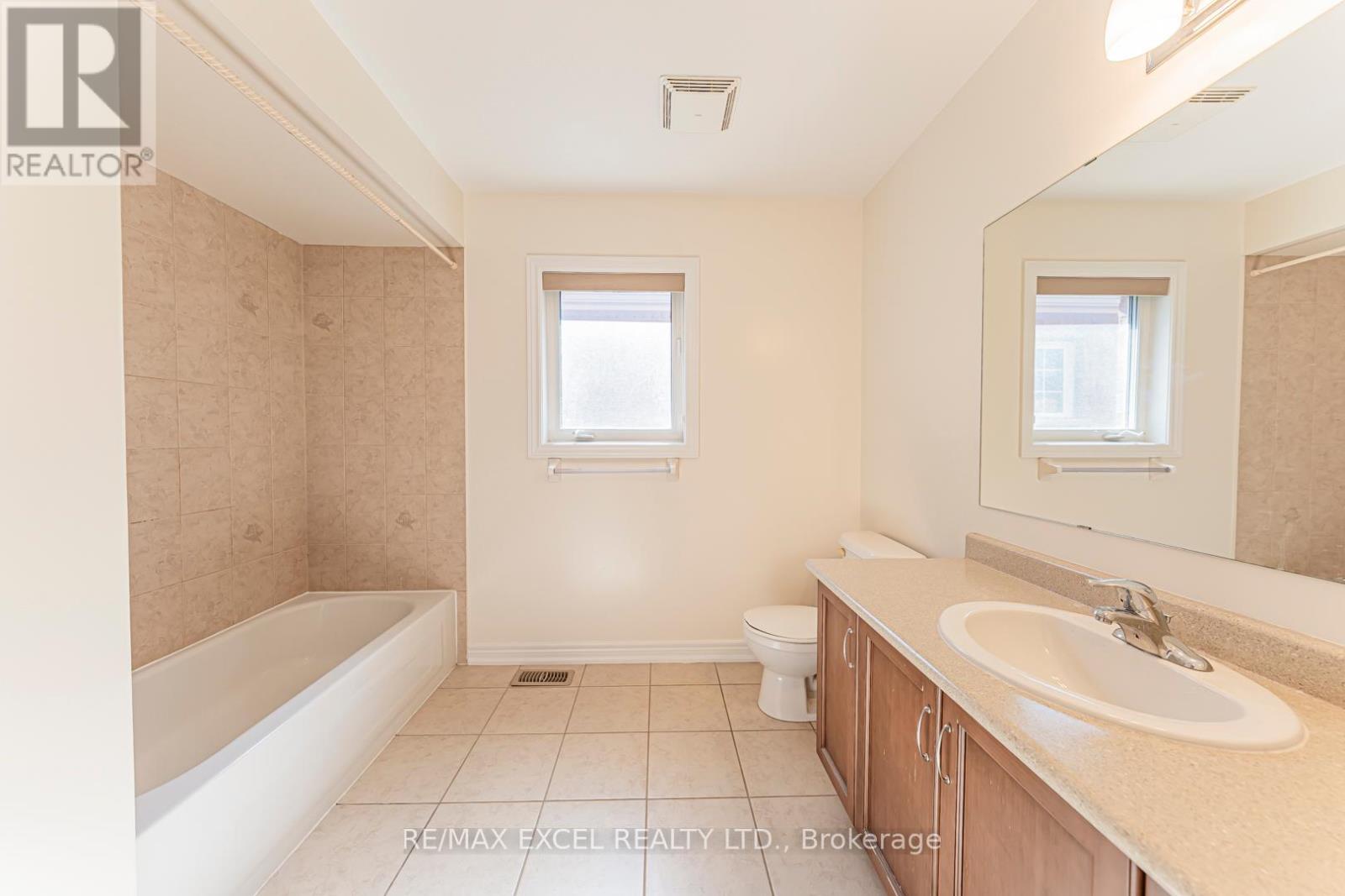 127 Alpaca Drive, Richmond Hill, Ontario  L4E 0R2 - Photo 32 - N12443175