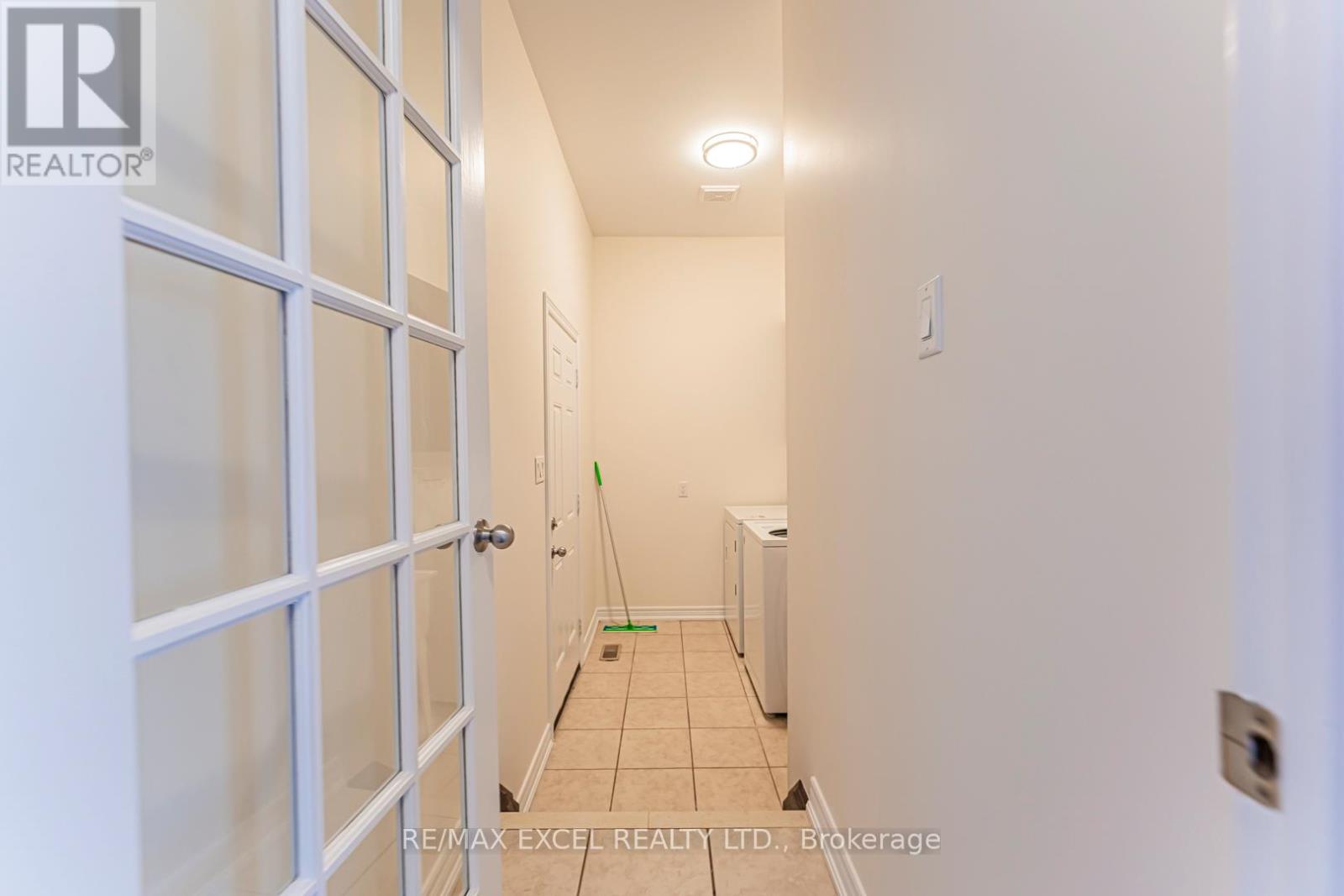 127 Alpaca Drive, Richmond Hill, Ontario  L4E 0R2 - Photo 39 - N12443175