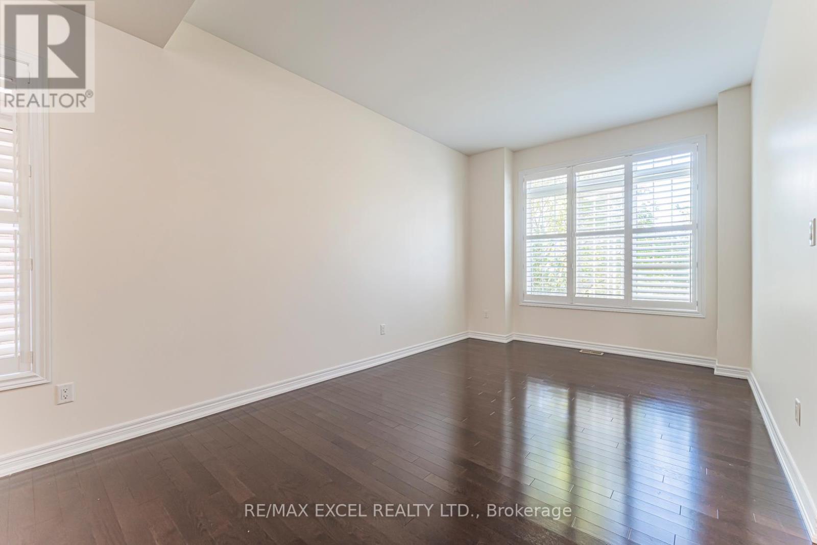 127 Alpaca Drive, Richmond Hill, Ontario  L4E 0R2 - Photo 4 - N12443175
