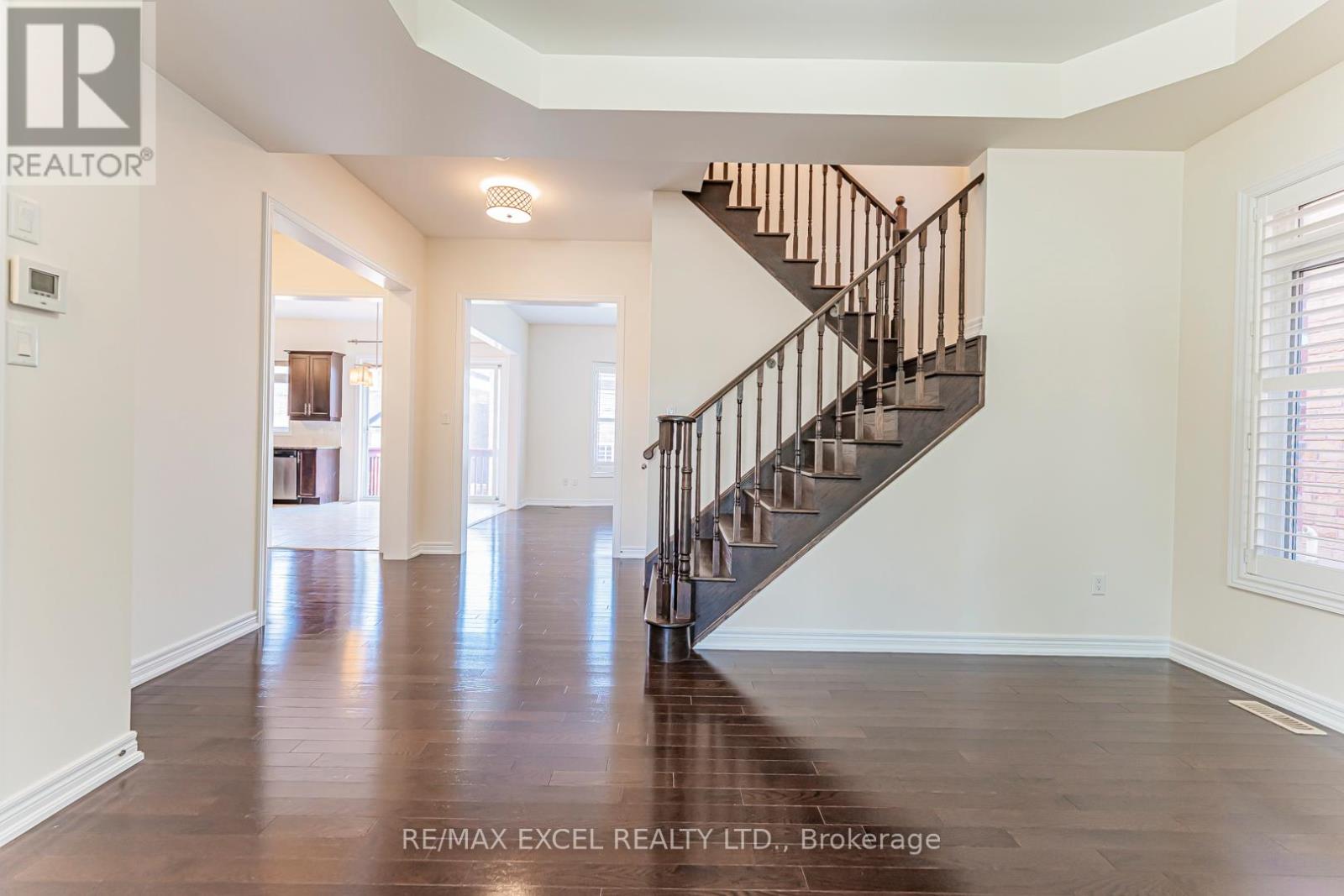 127 Alpaca Drive, Richmond Hill, Ontario  L4E 0R2 - Photo 6 - N12443175