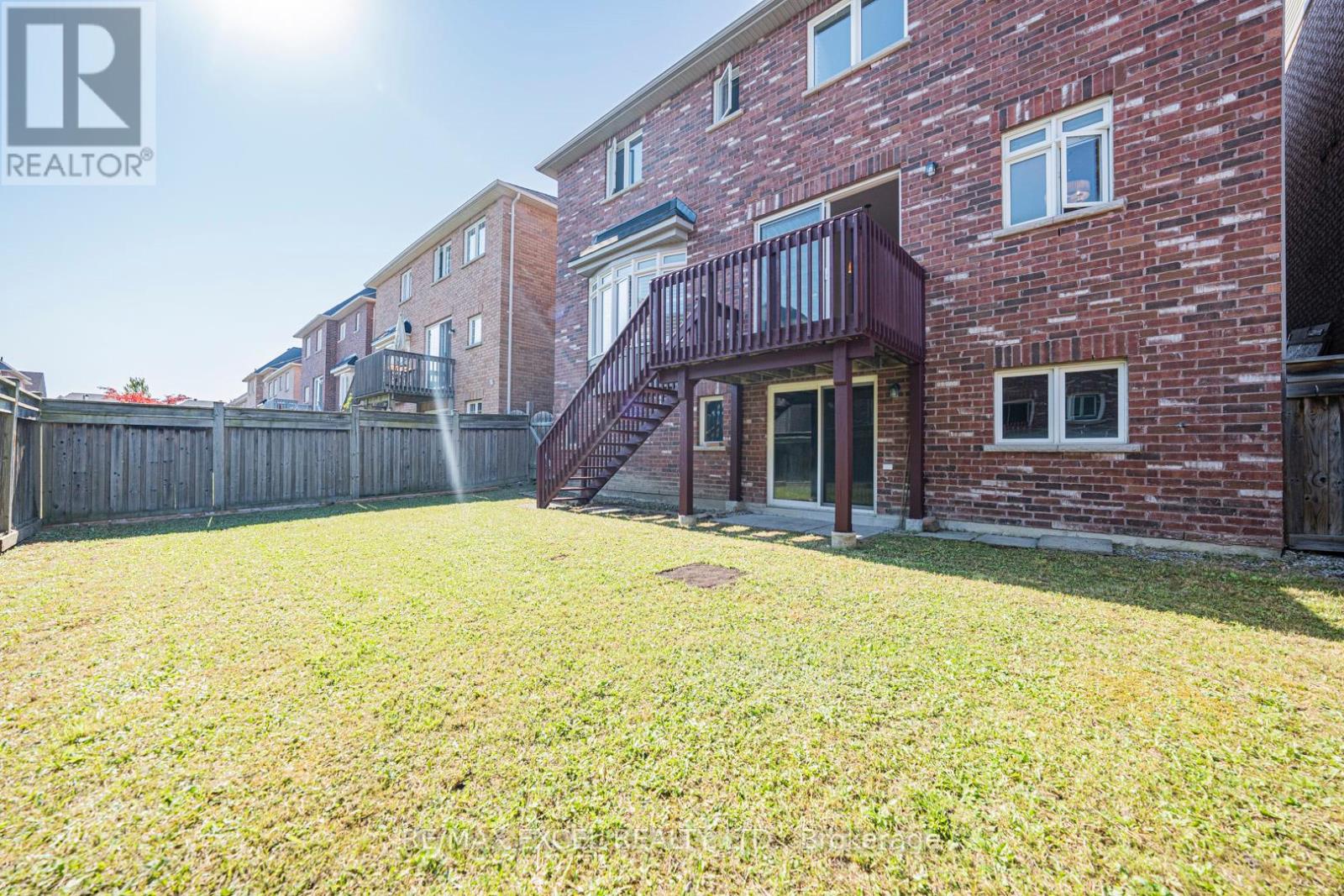 127 Alpaca Drive, Richmond Hill, Ontario  L4E 0R2 - Photo 45 - N12443175