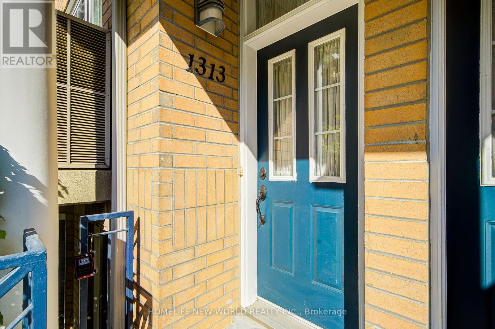 1313 - 28 Sommerset Way, Toronto (Willowdale East), Ontario  M2N 6W7 - Photo 4 - C12445974