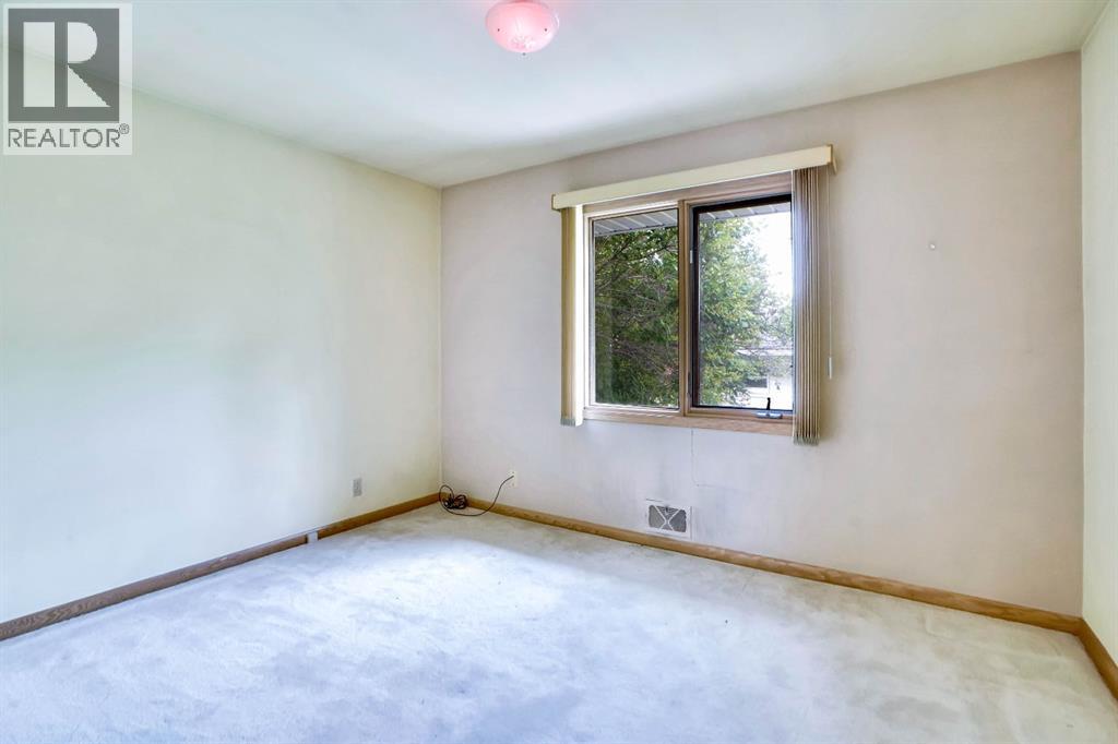 1956 Kelwood Drive Sw, Calgary, Alberta  T3E 3Z3 - Photo 19 - A2258748