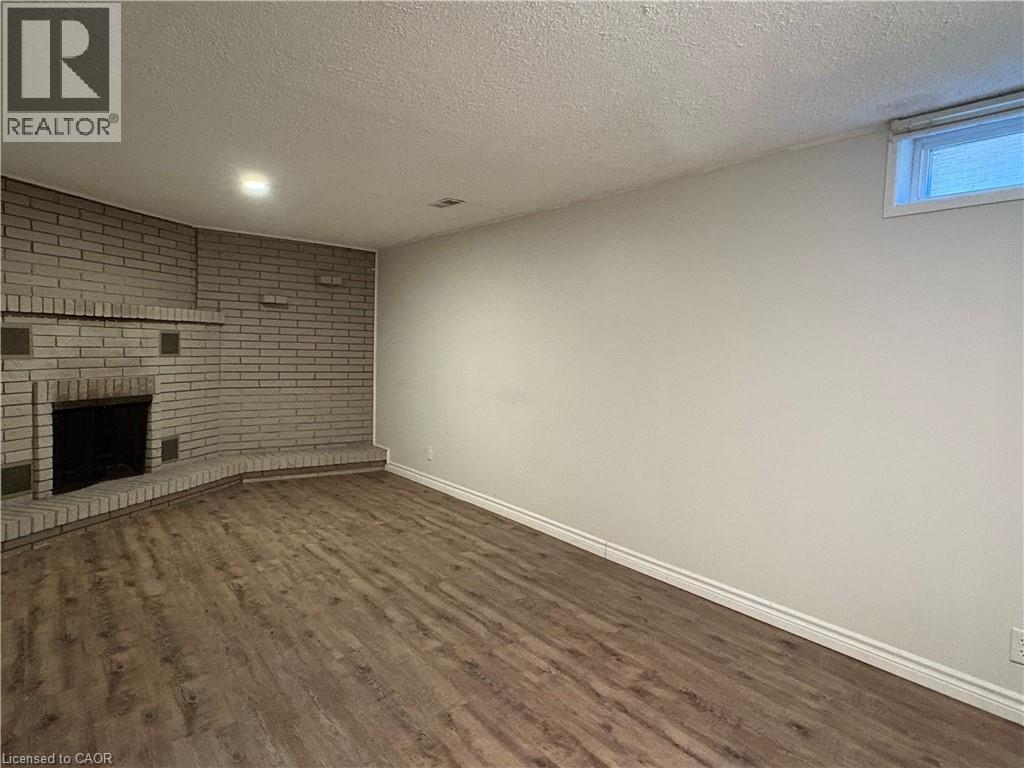 551 Fallingbrook Drive, Waterloo, Ontario  N2L 4N2 - Photo 19 - 40776074