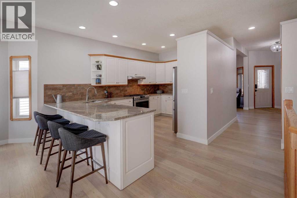 220 Citadel Park Nw, Calgary, Alberta  T3G 3X9 - Photo 5 - A2260688