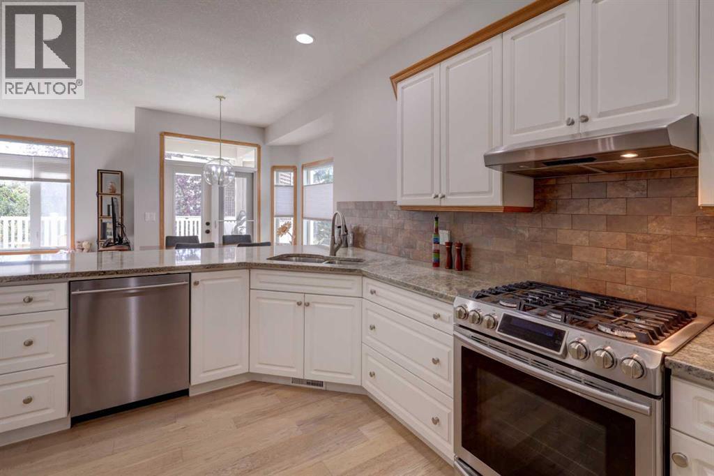 220 Citadel Park Nw, Calgary, Alberta  T3G 3X9 - Photo 8 - A2260688